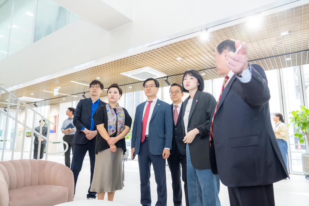 현장방문 복지문화위원회(논현문화마루) (29).jpg