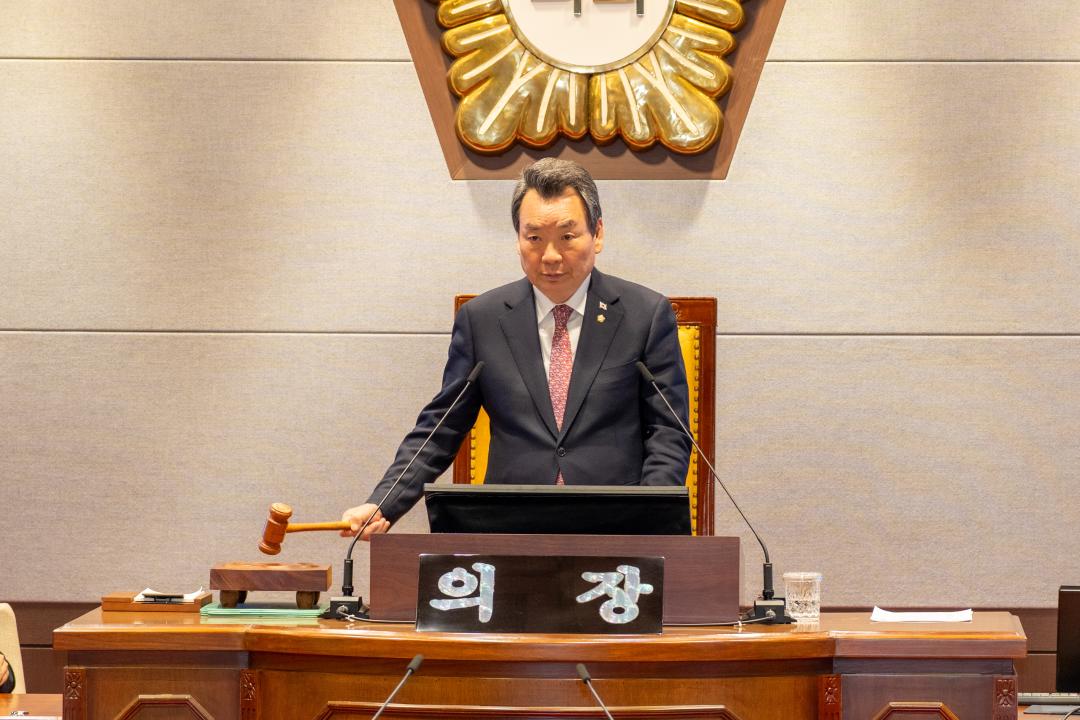 제315회 제2차 정례회 제3차 본회의 (5).jpg