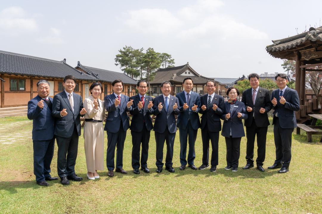 '강남구-충청북도 증평군 친선결연 협약식' 게시글의 사진(31) '강남구-충청북도 증평군 친선결연 협약식 (31).jpg'
