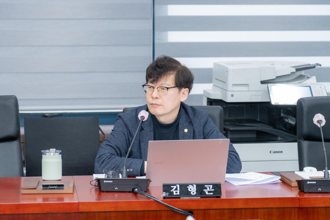 제323회 정례회 복지문화위원회 (12).jpg
