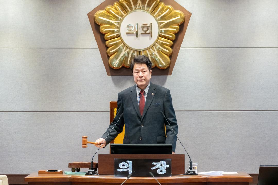 제331회 정례회 제3차 본회의 (2).jpg