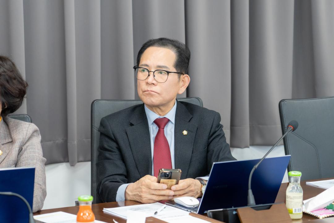 2025년 강남구의회 의원 역량강화교육 2차(ChatGPT) (6).jpg