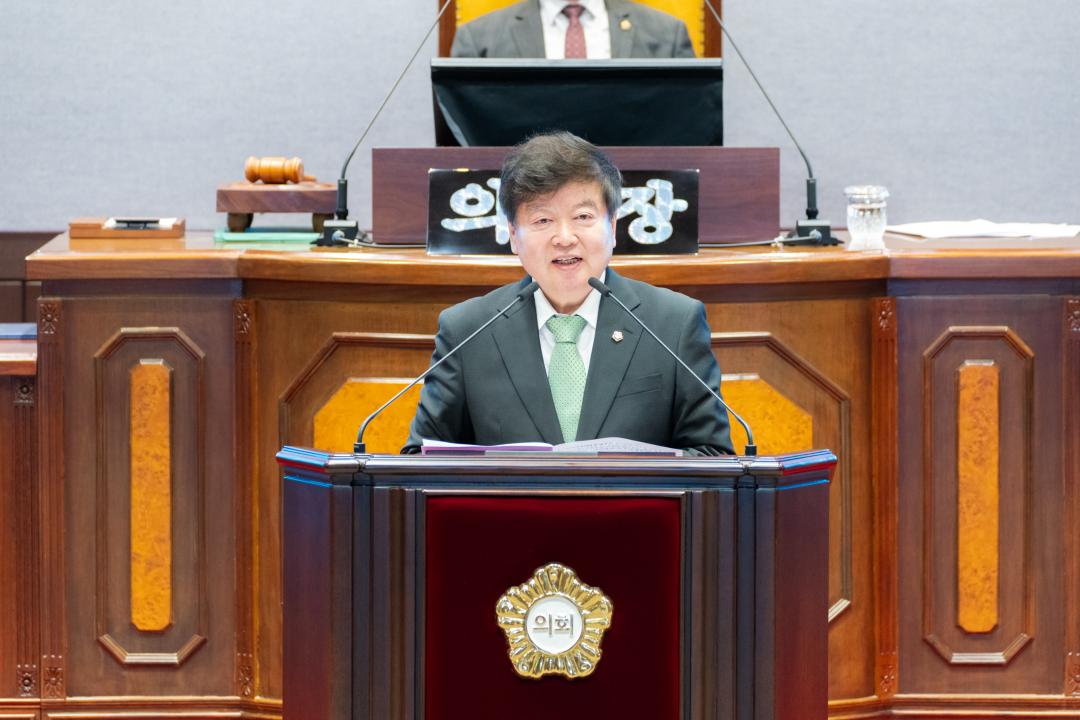 '제322회 임시회 제2차 본회의' 게시글의 사진(9) '제322회 임시회 제2차 본회의 (9).jpg'