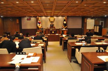 제225회 제2차 정례회 제4차 본회의