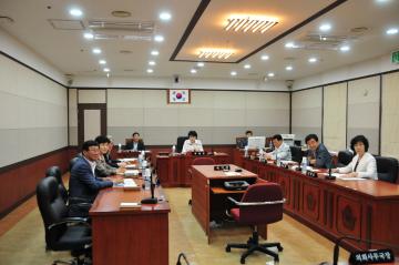 제239회 임시회 폐회중 운영위원회
