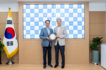 강남구의회 의원 추천 감사패 수여식