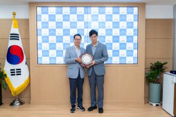 강남구의회 의원 추천 감사패 수여식