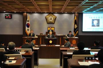제217회 임시회 개회