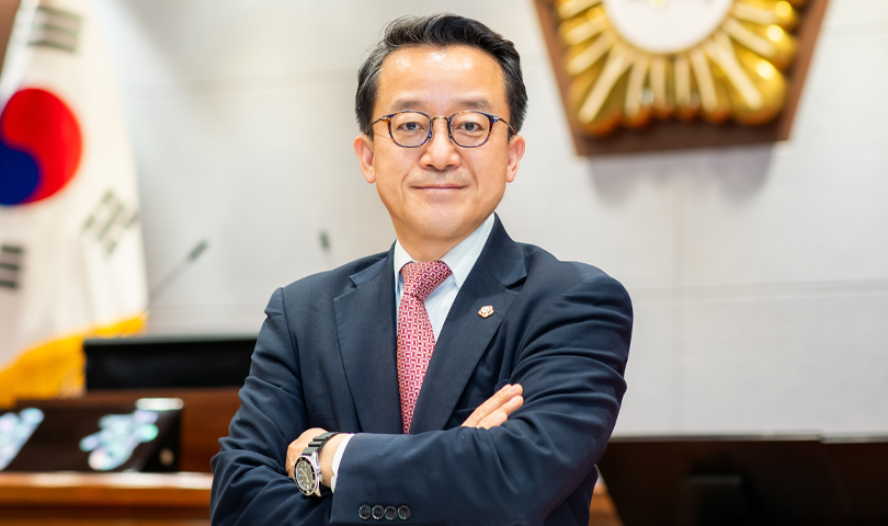 강남구의회 윤석민 의원 사진